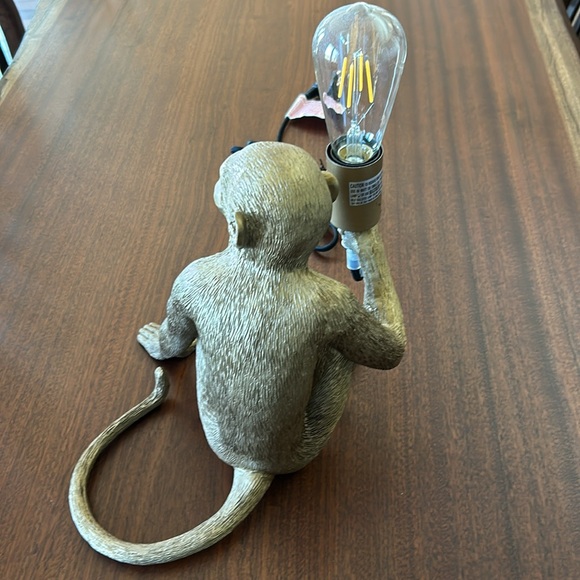 Gold Monkey Light - Picture 4 of 8